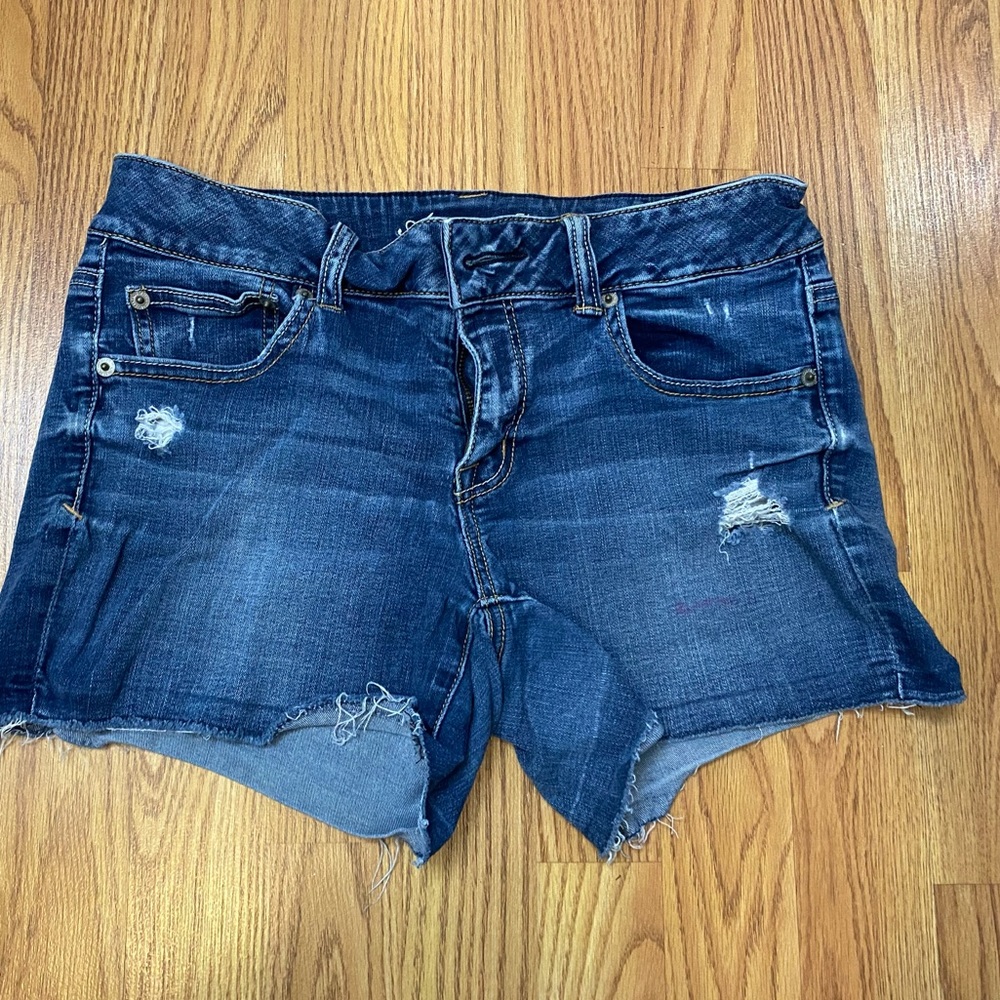 AEO distressed shorts